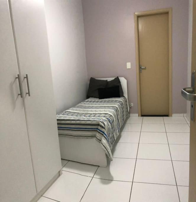Apartamento Quadra Da Praia - Pitangueiras Γκουαρούχα Εξωτερικό φωτογραφία